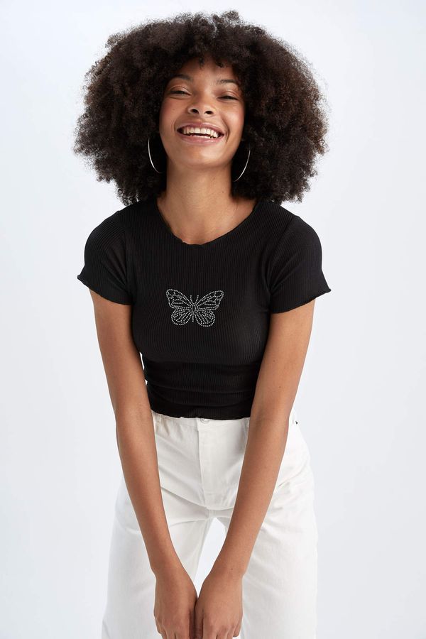 DEFACTO DEFACTO Cool Fitted Crew Neck Butterfly Printed Short Sleeve Fitted T-Shirt