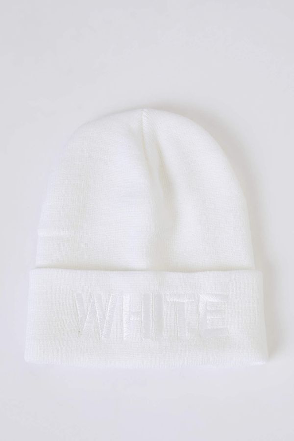 DEFACTO DEFACTO Embroidery Knitwear Beanie