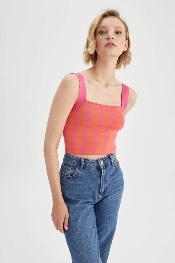 DEFACTO DEFACTO Fitted Square Collar Checked Crop Singlet