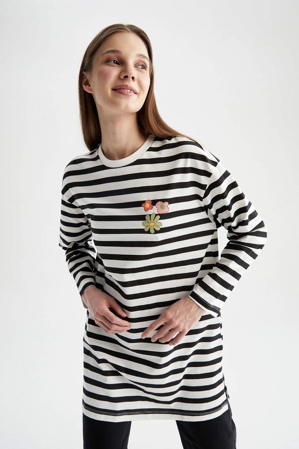 DEFACTO DEFACTO Regular Fit Crew Neck Printed Striped Long Sleeve T-Shirt Tunic