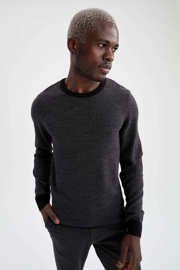 DEFACTO DEFACTO Slim Fit Crew Neck Patched Sleeve Detailed Knitwear Sweater