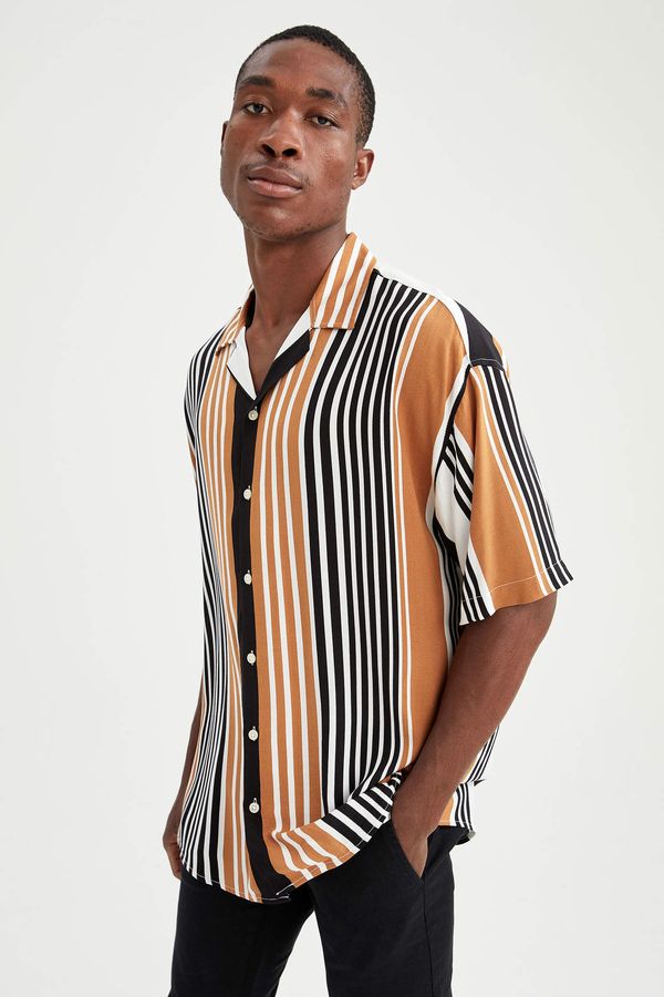 DEFACTO DEFACTO Slim Fit Stripe Patterned Short Sleeve Viscose Shirt
