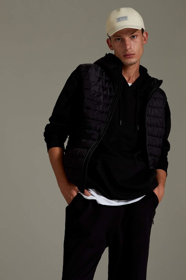 DEFACTO DEFACTO Stand Up Collared Detachable Hooded Lightweight Sleeveless Down Coat