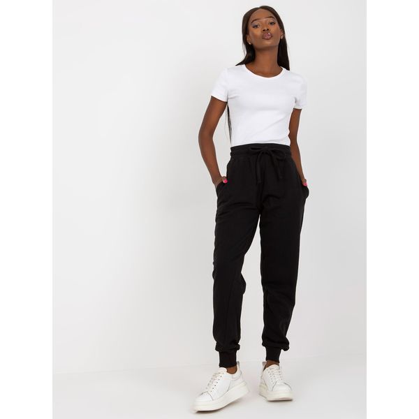 Fashionhunters Basic black sweatpants with pockets