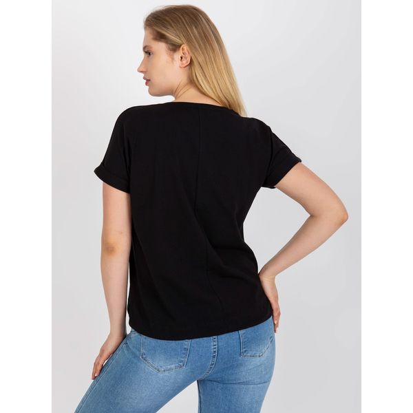 Fashionhunters Black plus size cotton t-shirt with an applique