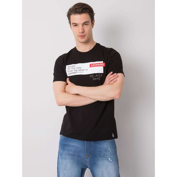 Fashionhunters LIWALI Czarny bawełniany t-shirt męski