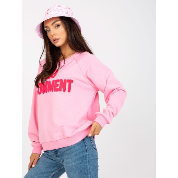 Fashionhunters Pink sweatshirt without a hood with RUE PARIS patches