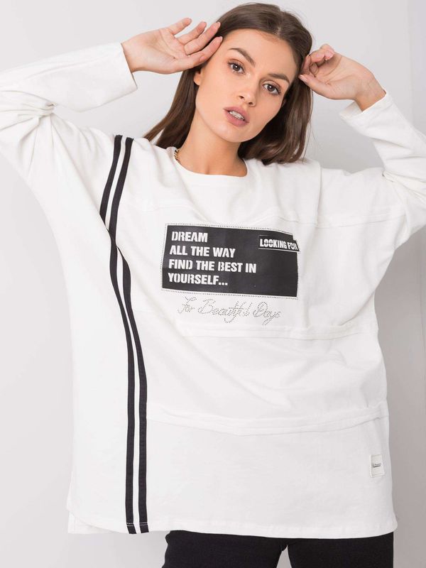 Fashionhunters Ponadwymiarowa biała bawełniana bluzka
