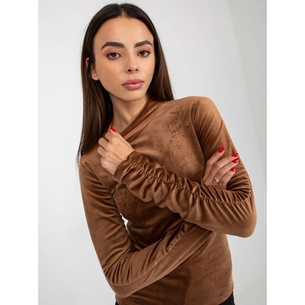 Fashionhunters RUE PARIS brown velvet blouse with ruffled sleeves