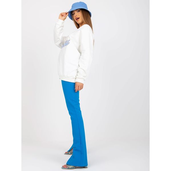 Fashionhunters White and blue printed sweatshirt with a V-neck