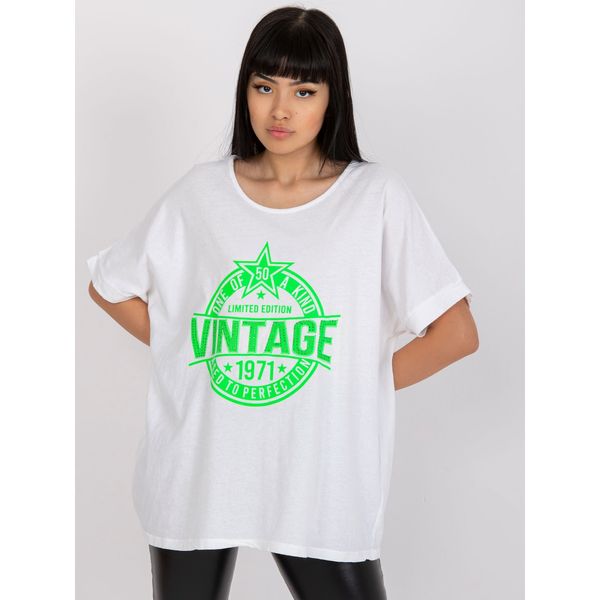 Fashionhunters White and green t-shirt with an application and a round neckline