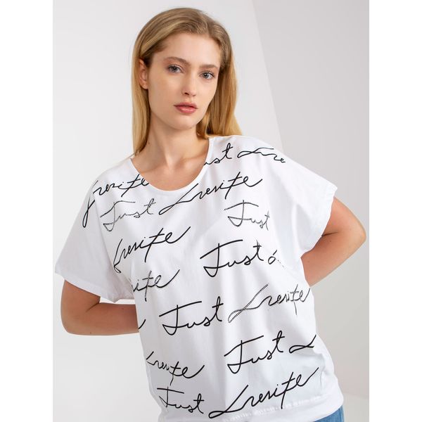 Fashionhunters White loose-fitting plus size cotton t-shirt