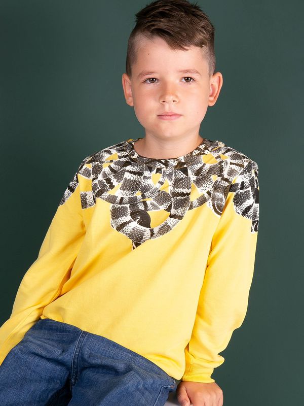 Fashionhunters Żółta bluza chłopięca z nadrukiem
