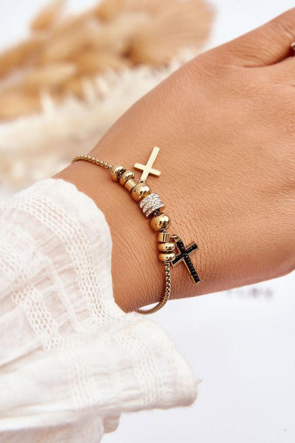Kesi Elegant women's cross bracelet with zircons gold