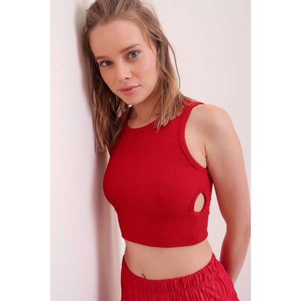 Trend Alaçatı Stili Trend Alaçatı Stili Women's Red Low-cut Crop Camisole Blouse