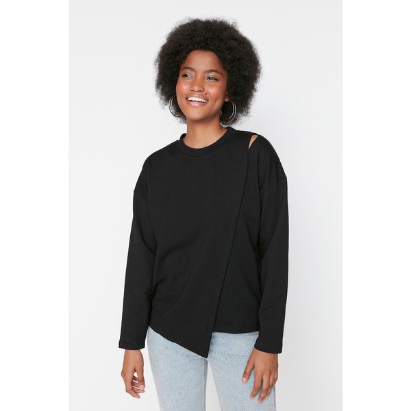 Trendyol Trendyol Black Asymmetric Slim Knitted Sweatshirt
