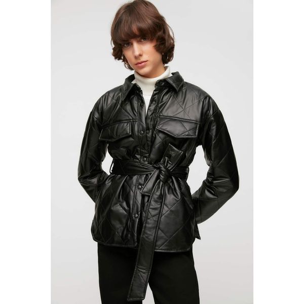 Trendyol Trendyol Black Belted Faux Leather Quilted Coat