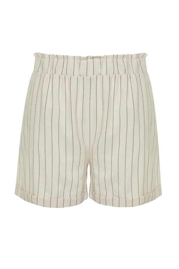 Trendyol Trendyol Curve Plus Size Shorts & Bermuda - Beige - Normal Waist